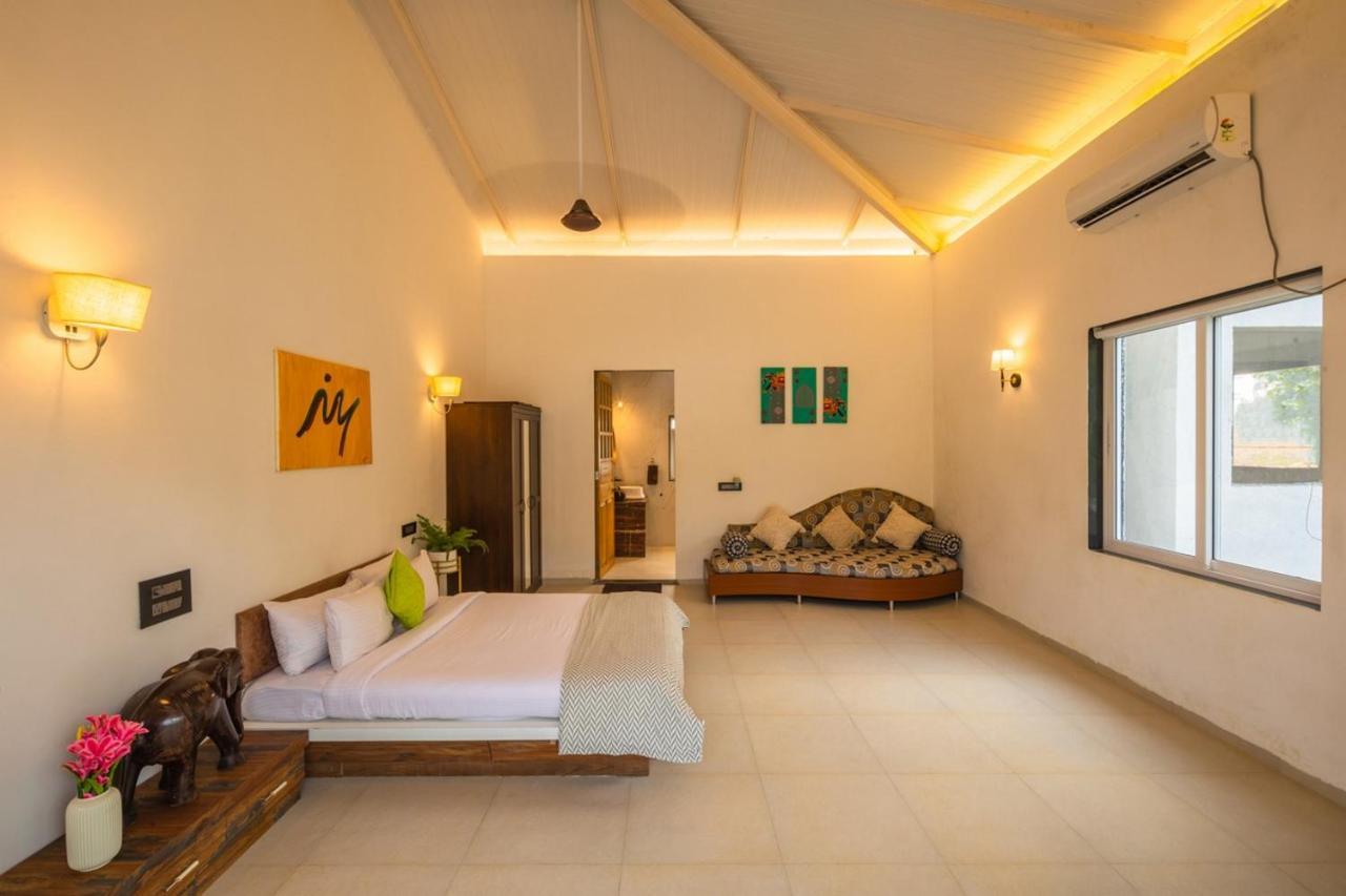 Saffronstays Turquoise Maison, Karjat Exterior foto